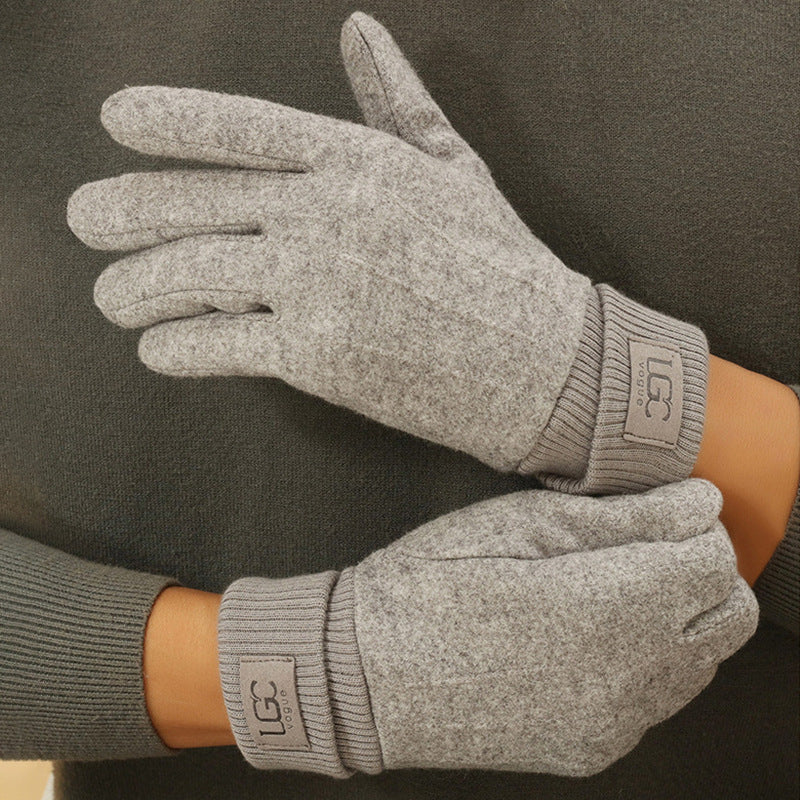 Plush-Lined Cashmere Blend Gloves with Touchscreen Fingertips